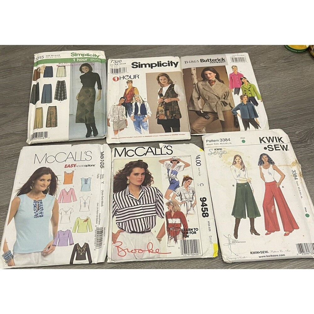 Lot of 6 Womens sewing Patterns one size